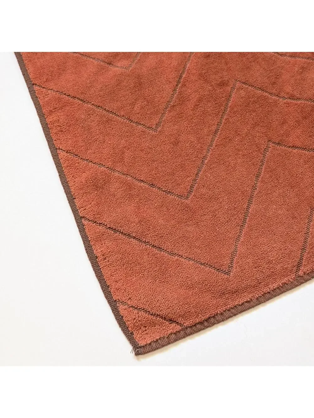 1970s Vintage Martex Burnt Orange Bath Towel with Chevron Design